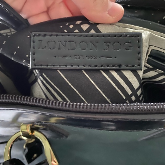 2/45$ London fog bag like new - Picture 4 of 4
